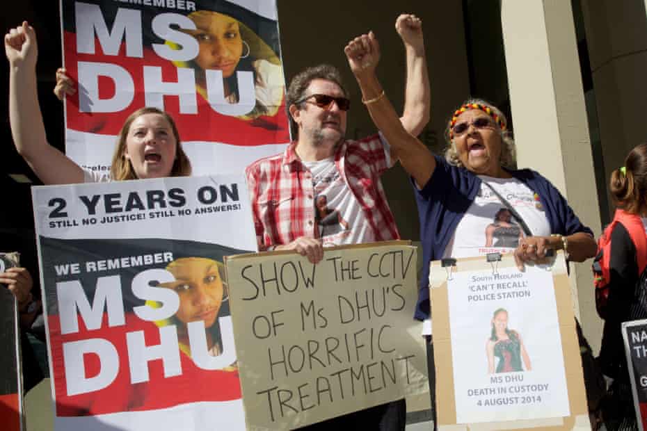 Carol Roe (r), grandmother and supporters of Ms Dhu outside the coroner’s court in Perth in 2016. 