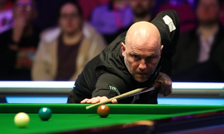 Mark King suspended from World Snooker Tour amid betting investigation