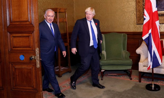 Boris Johnson with Israeli prime minister Benjamin Netanyahu, in London, at a previous meeting in 2017.