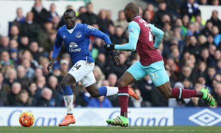 Oumar Niasse during last season’s 3-2 home defeat to West Ham. He had come on as a substitute after 76 minutes with Everton, who were playing with 10 men, leading 2-0.