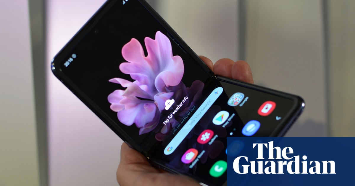 Return Of The Flip Phone Should You Pay 1 300 For A Phone That Reminds You Of 03 Technology The Guardian Return Of The Flip Phone Should You Pay 1 300 For A Phone That Reminds You Of 03 Technology The Guardian