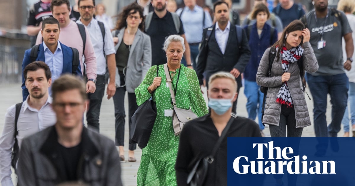 Jabbed adults infected with Delta ‘can match virus levels of unvaccinated’