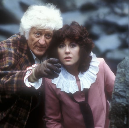 Elisabeth Sladen as Sarah Jane Smith and Jon Pertwee as the Doctor.