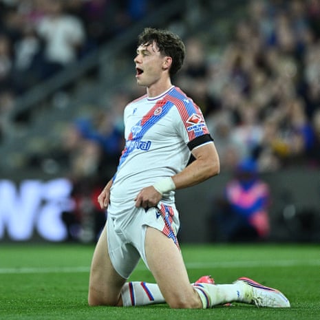 Strand Larsen reacts during the match.