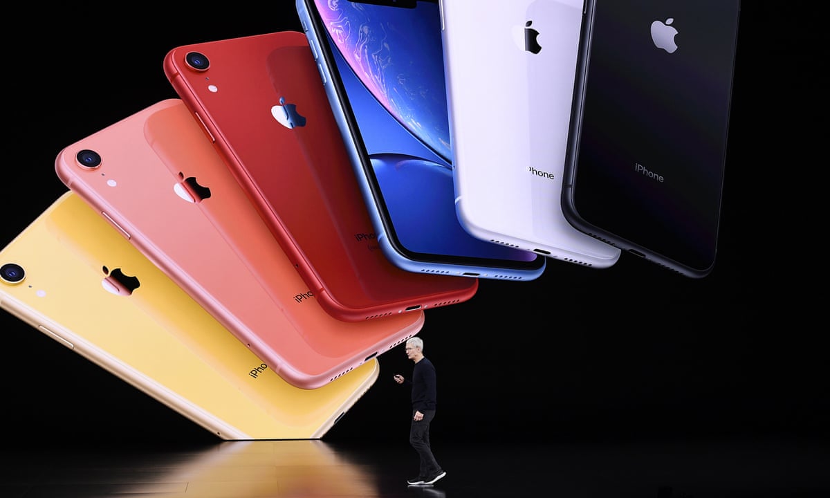 Apple Becomes Wall Street S First 2tn Company Apple The Guardian Apple Becomes Wall Street S First 2tn Company Apple The Guardian