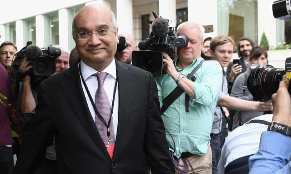 Keith Vaz smiles as he enters a meeting