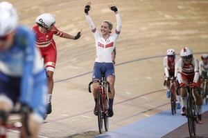 Elinor Barker of Great Britain celebrates after winning women’s points race