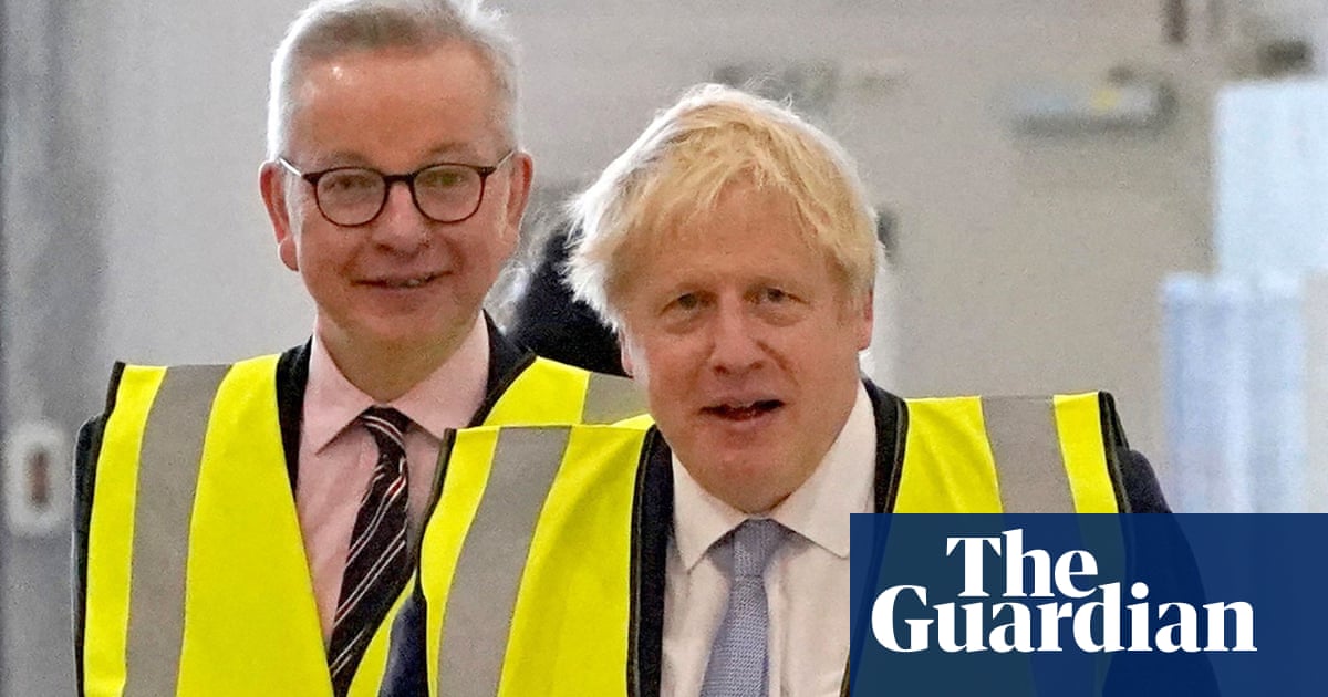 Michael Gove urges Boris Johnson to quit as more ministers resign