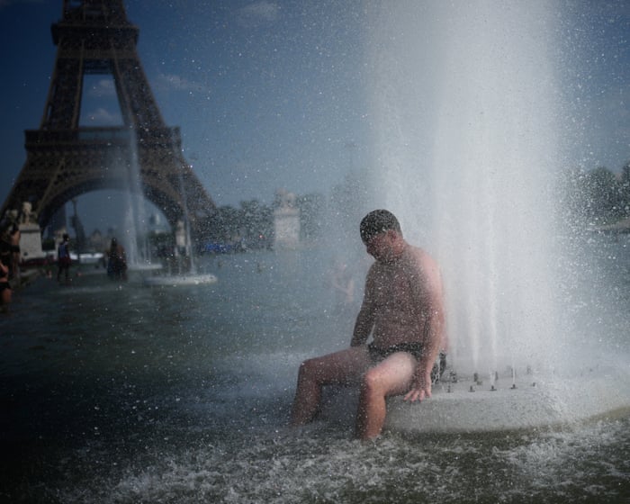 Paris to ban drinking alcohol in public as hospitals hit heatwave breaking point