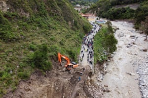 Los Aleros, VenezuelaA section of the Trans-Andean highway that was destroyed by a landslide following floods