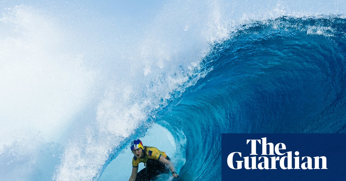 Australia's Molly Picklum and Jack Robinson dominate Teahupo'o swell to win Tahiti Pro titles