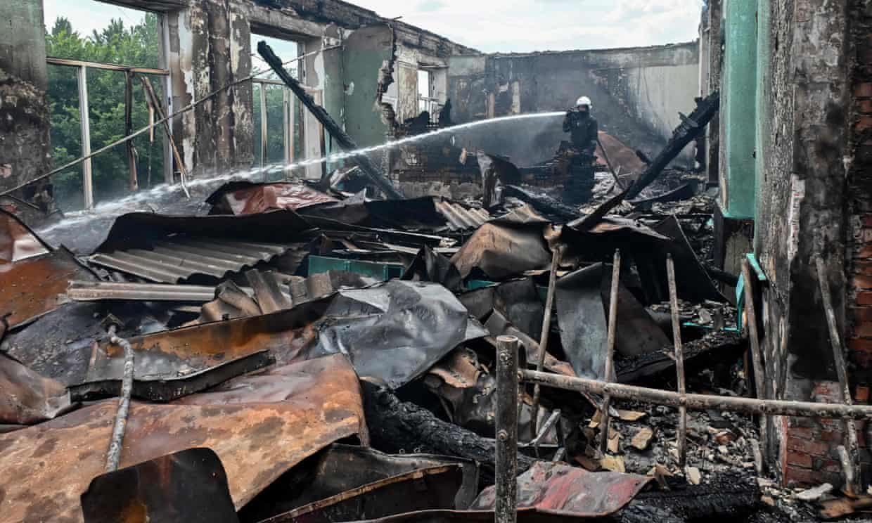 Ukraine drone hits Russia Black Sea fleet HQ; Zelenskiy urges civilians to leave Donetsk (theguardian.com)