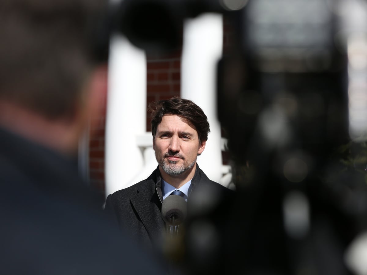 Stay Home Justin Trudeau Closes Canada S Borders Over