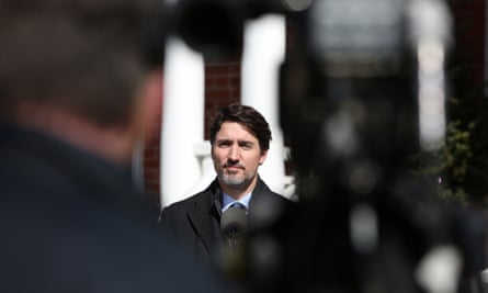 Stay Home Justin Trudeau Closes Canada S Borders Over