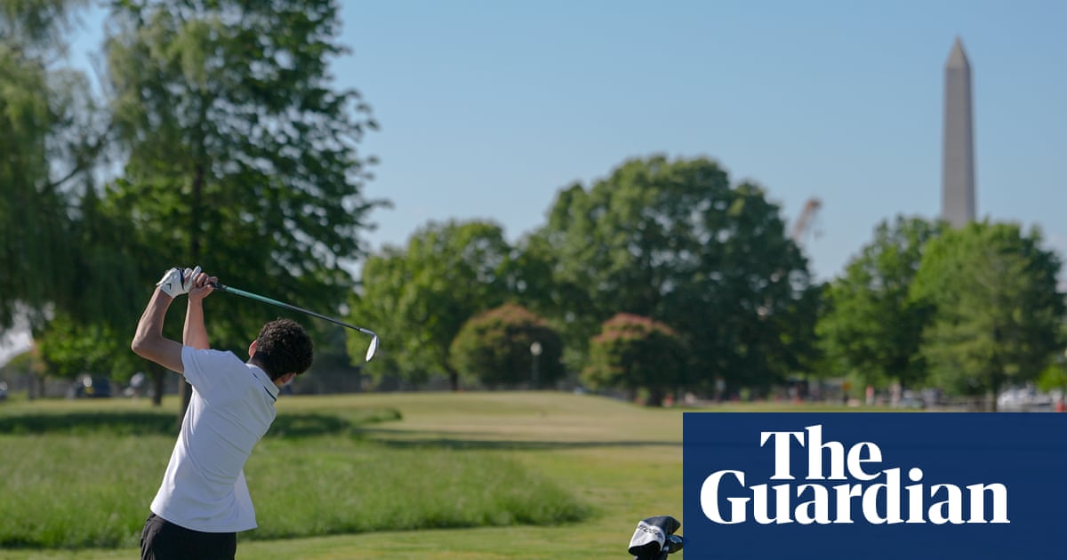 Trump Tryna Pimp Out DC Golf Course, But Da Hood Ain't Havin' It