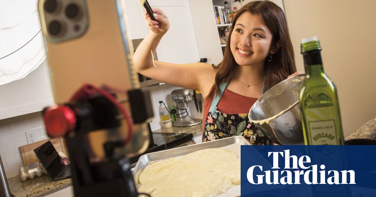 You can't pause the internet': social media creators hit by burnout
