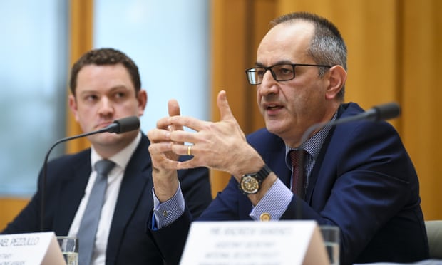 Home affairs department head rejects Kristina Keneally’s suggestion Coalition is losing control of asylum process