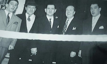 'Battles' Rossi with (from left) Reggie Kray, ‘Boxer’ Buller Ward, ‘Red-faced’ Tommy and Ronnie Kray.