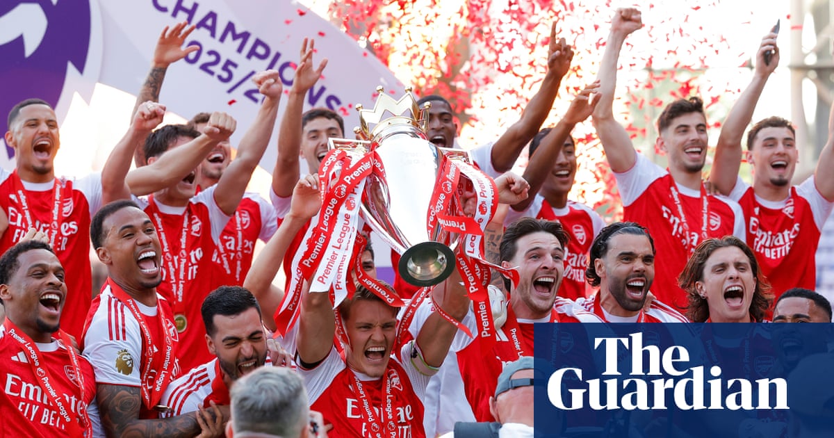 Arsenal celebrate Premier League in style with relaxed win at Crystal Palace
