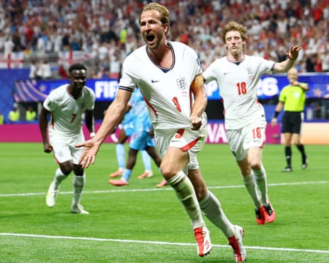 Harry Kane shouts with joy after his second goal that turned around the last-32 match against DR Congo