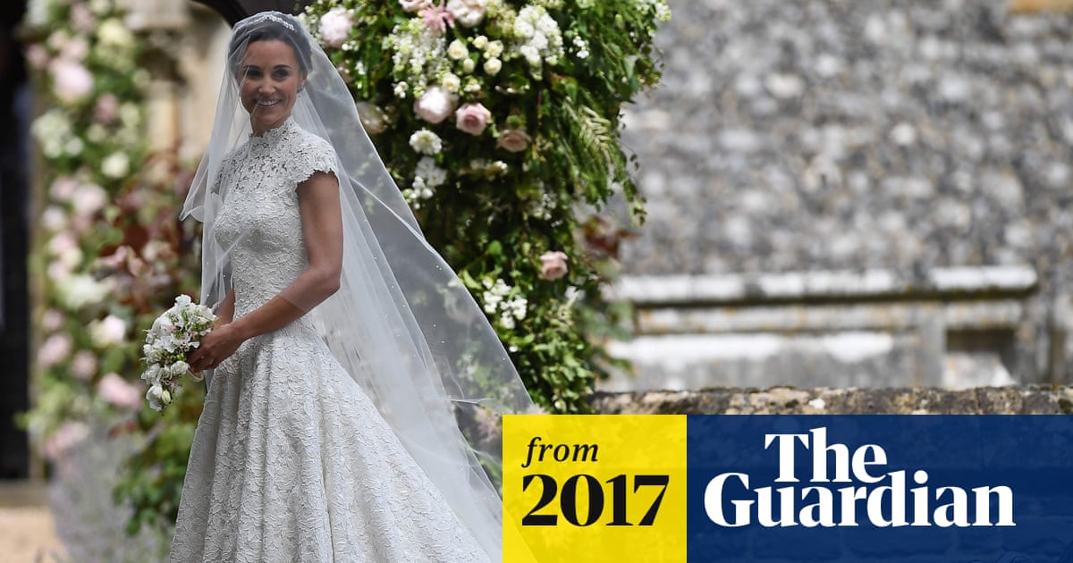Demure drama: Pippa Middleton's wedding dress deconstructed | Fashion | The Guardian Demure drama: Pippa Middleton's wedding dress deconstructed | Fashion | The Guardian