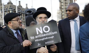 David Lammy (right) outside parliament with members of the Jewish community at Mondayâs protest against antisemitism
