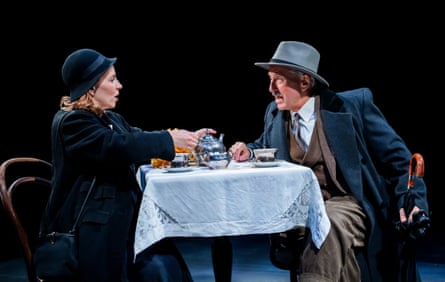 Rosalind Lailey (Ella Dawson) and Michael Maloney (Ernest Eccles).