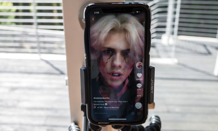 Twenty Tech Trends For 2020 Smartphones The Guardian Fall Trends Gadgets 2022