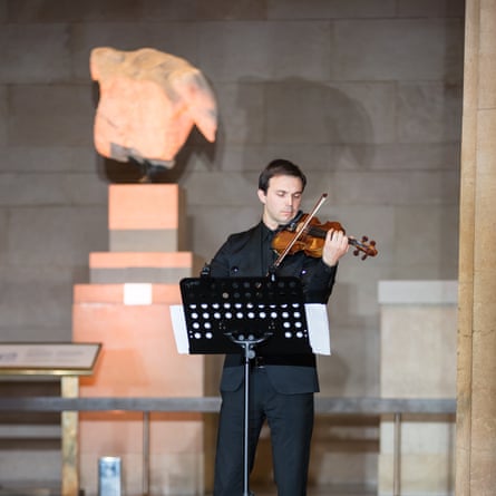 Diego Tosi performs Xnoybis by Giacinto Scelsi.