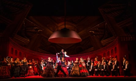 Stylish passion... La Traviata at the Royal Opera House.