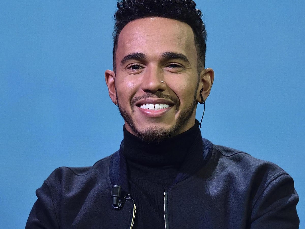 lewis hamilton nephew princess dress Meanwhile in DisneyLand. : r/formula1