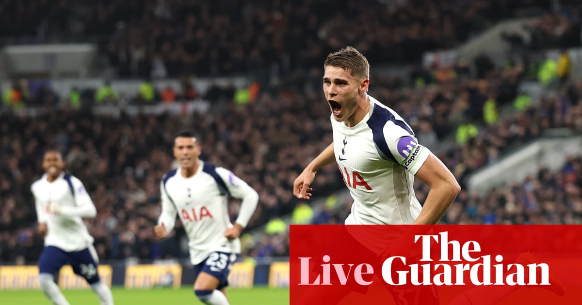 Everton v Tottenham: Premier League – live updates