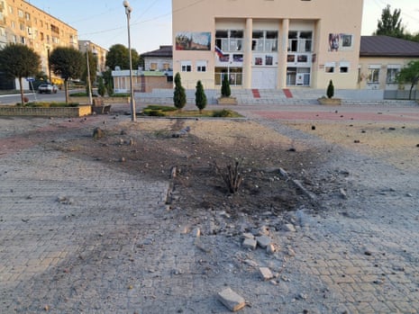 Una imagen publicada por Yevgeny Balitsky que afirma mostrar los daños causados ​​por la acción militar ucraniana en Vasylivka ocupada.