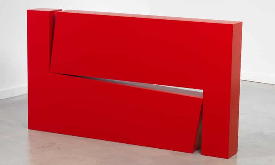 Estructura Roja, plywood, automotive paint, by Carmen Herrera.
