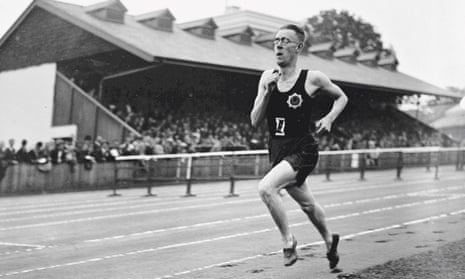 28th July, 1937, Sydney Wooderson on his way to setting a new mile world record at Surrey’s Motspur Park in a time of 4 min 6.35 sec