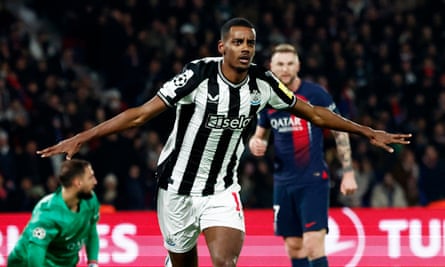 VAR the villain as late penalty call denies Newcastle rearguard win in Paris