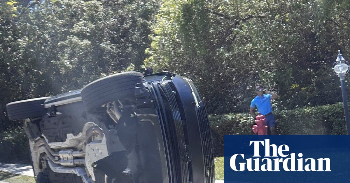 Tiger Woods arrested on suspicion of DUI after rollover crash in Florida