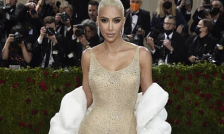 Kim Kardashian made headlines by revealing she had mislaid  16lbs to acceptable  into Marilyn Monroe’s dress.