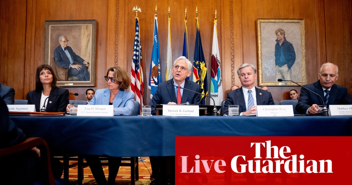 www.theguardian.com