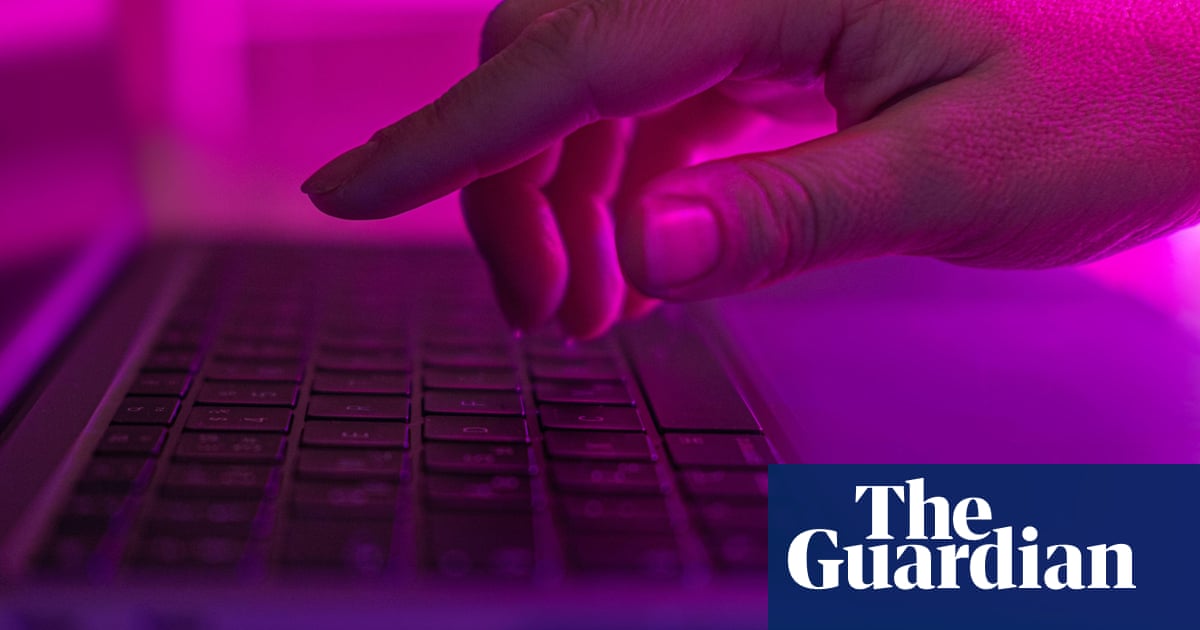 UK politicians propose ban on pimping websites