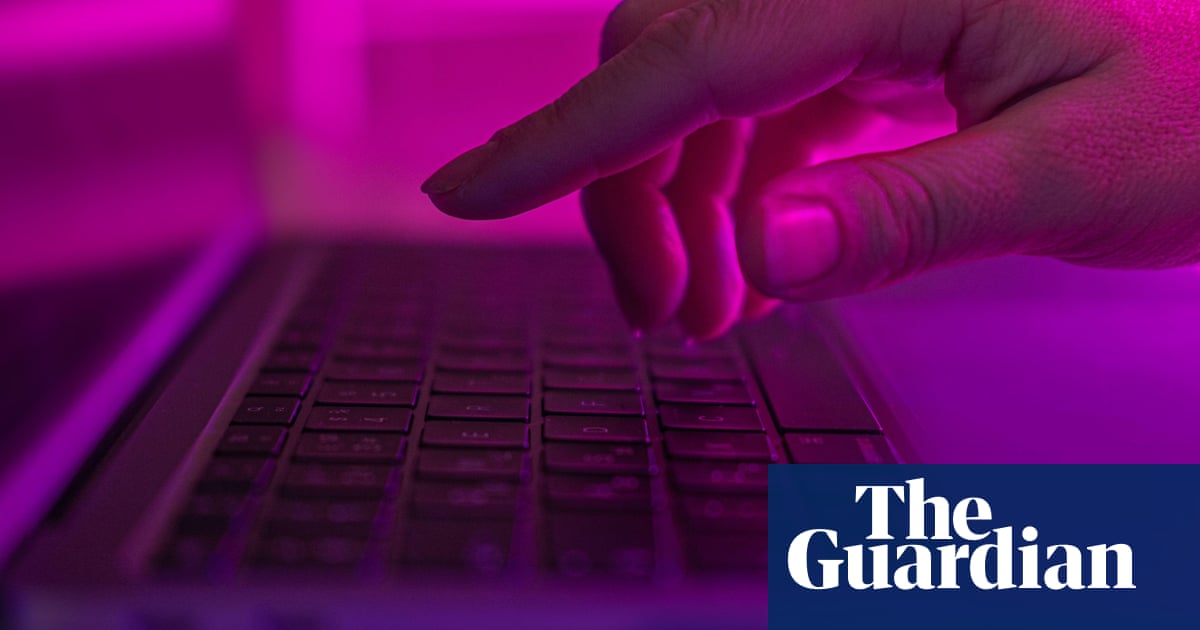 100,000 UK taxpayer accounts hit in 47m phishing attack on HMRC