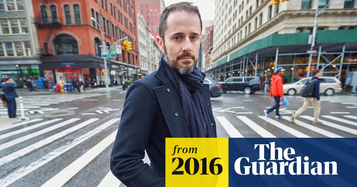 http://www.theguardian.com/media/2016/apr/10/twitter-ev-williams-medium-content-fast-food social preview image