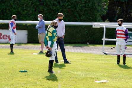 Jockeys and connections hold a minute's silence in memory of jockey Liam Treadwell at Kempton Park