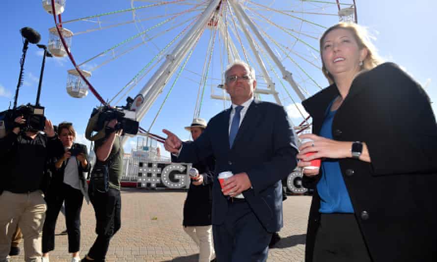 Scott Morrison on the campaign trail at Glenelg in Adelaide