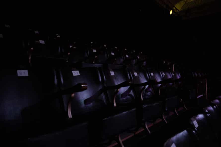 Empty seats after the last performance at 505