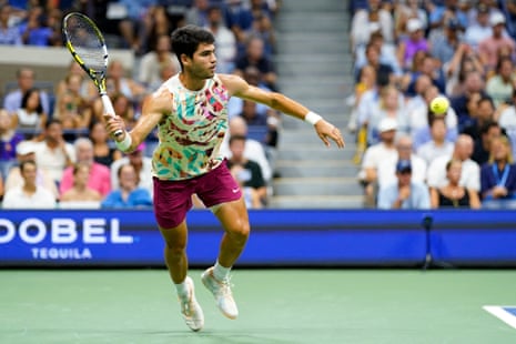 Carlos Alcaraz has taken the first set in Wednesday’s quarter-final match against Alexander Zverev at the US Open.