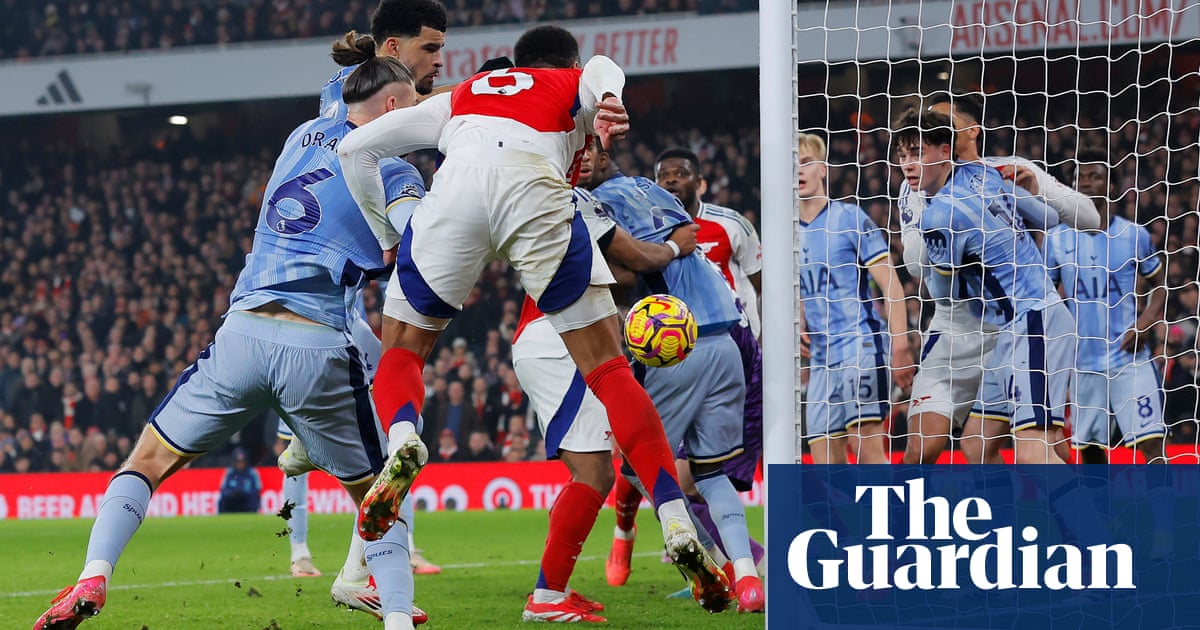 Arsenal Defeats Tottenham 2-1 in Premier League