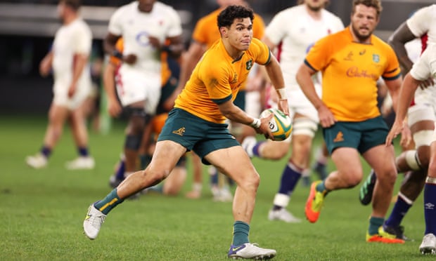 Noah Lolesio shapes to pass during game one of the Test series between Australia and England at Optus Stadium