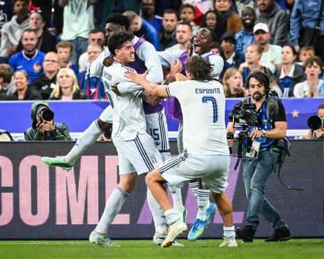 Italy celebrate Alessandro BastoniâÂÂs equaliser
