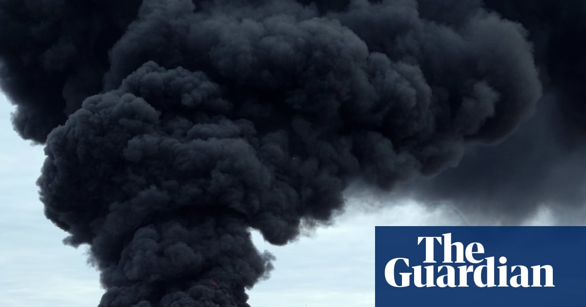 Russia bombards Ukraine’s gas sites as Zelenskyy flies to US for Trump meeting